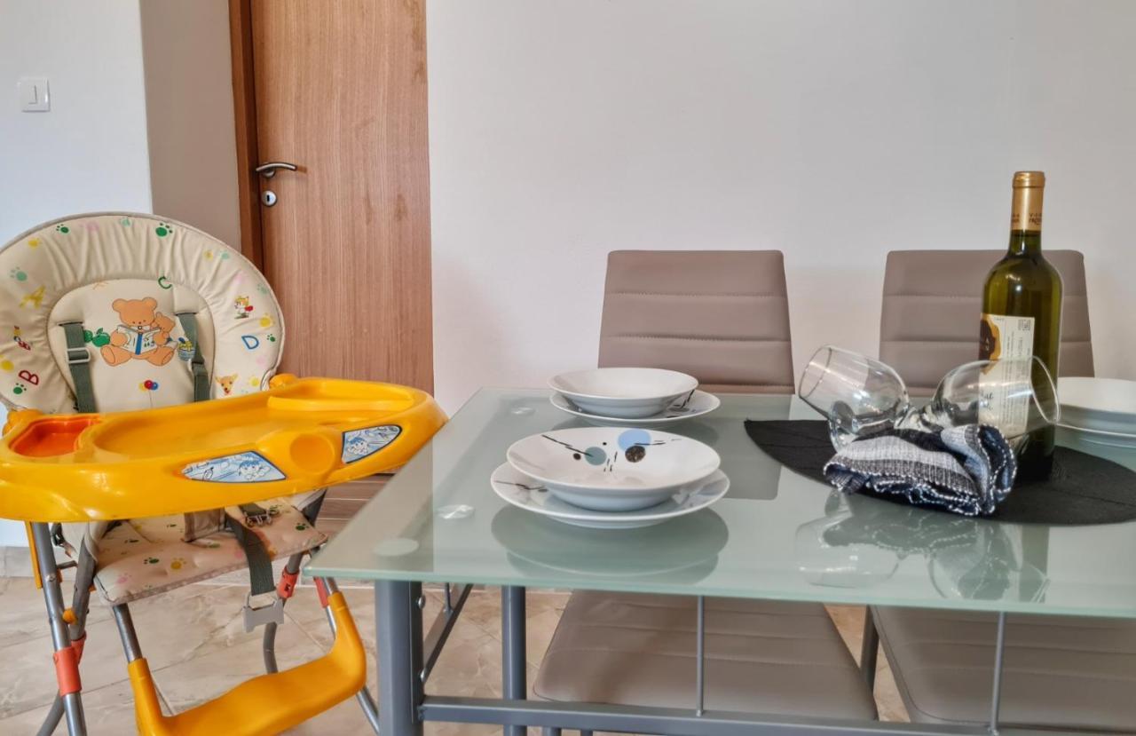 Apartman Goga With Pool And Jacuzzi Labin  Esterno foto