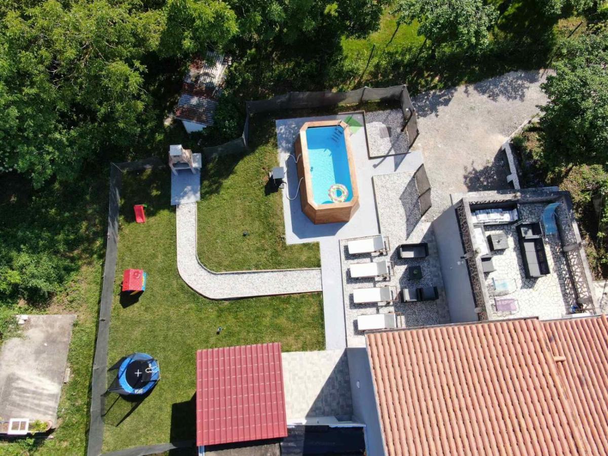 Apartman Goga With Pool And Jacuzzi Labin  Esterno foto
